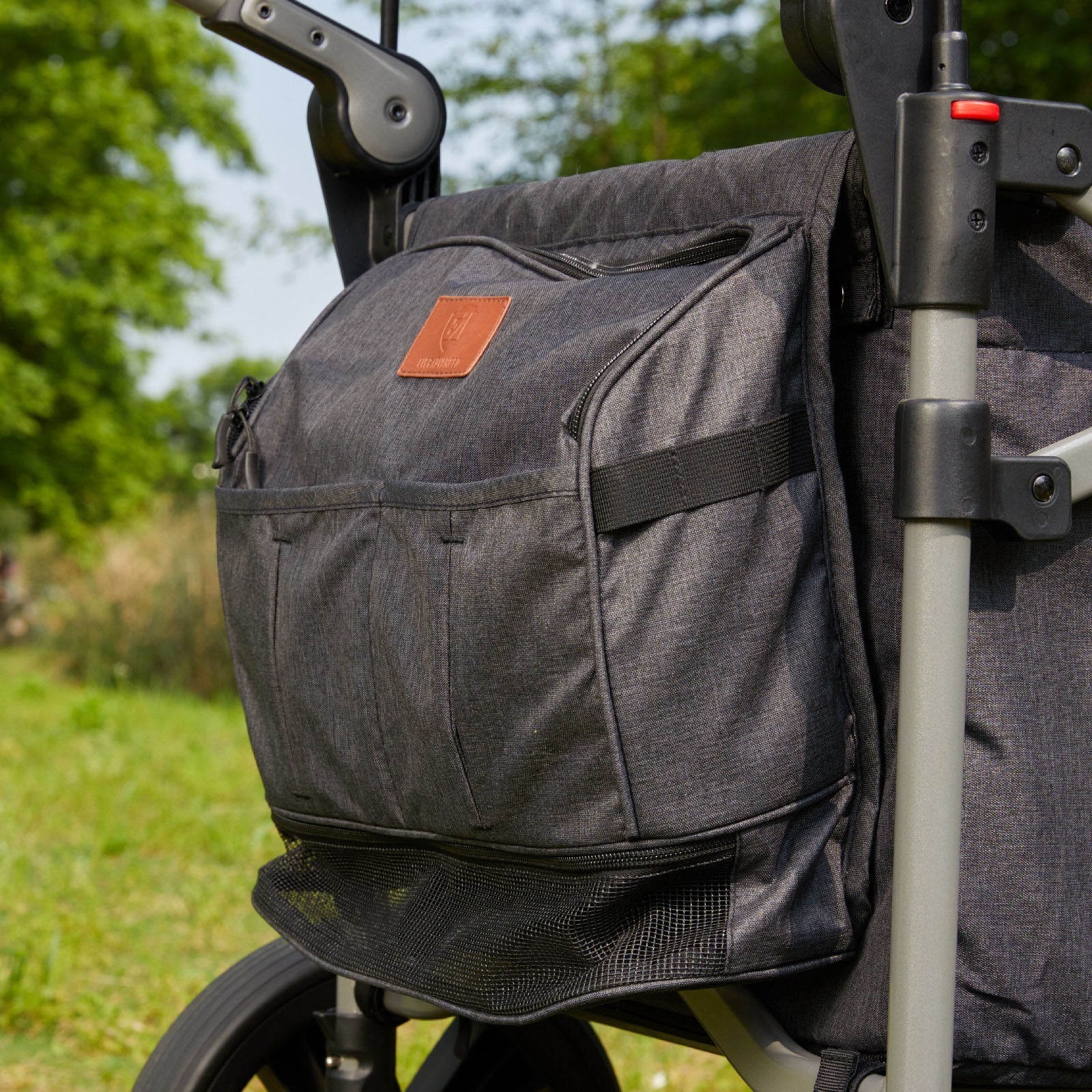 EVER ADVANCED - All Terrain Stroller Wagon - Black