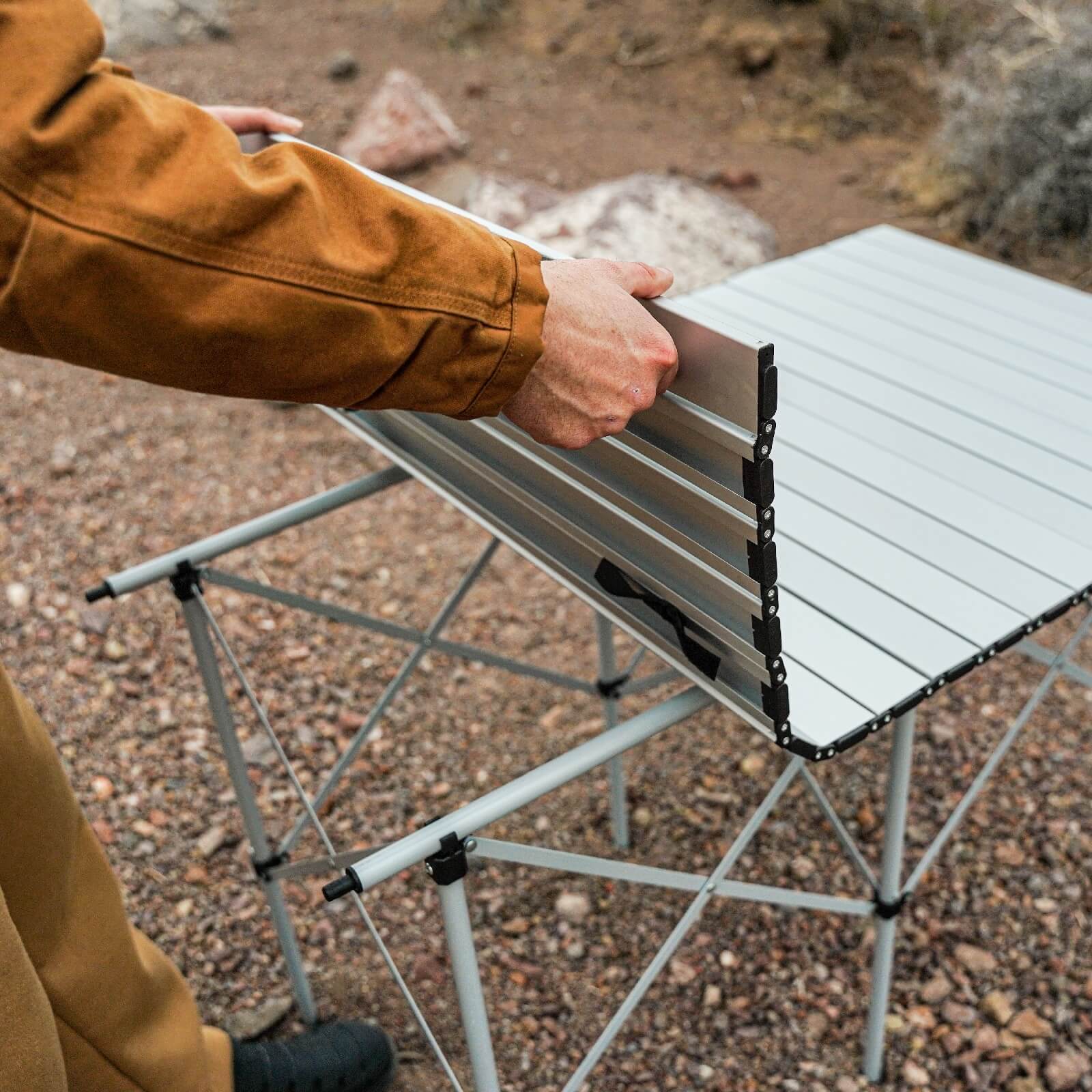 EVER ADVANCED - Portable Roll - Up Camping Table -